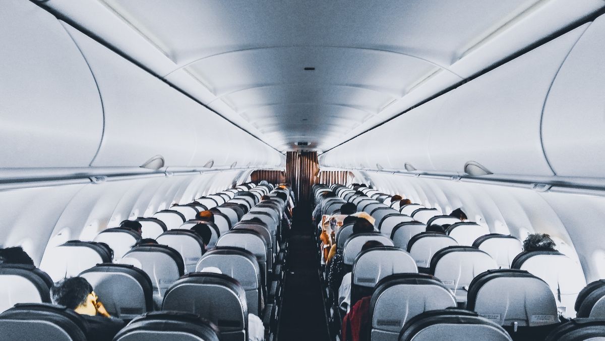 Quantas pessoas cabem em um avião: veja agora mesmo