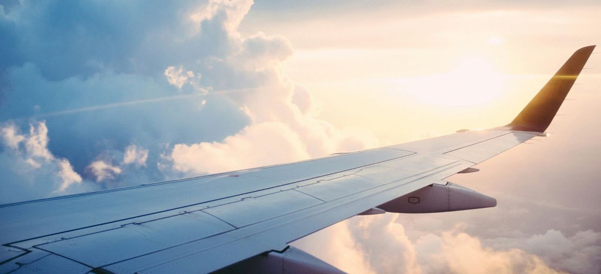 Flugzeug Turbulenzen: Wie gefährlich sind sie wirklich?