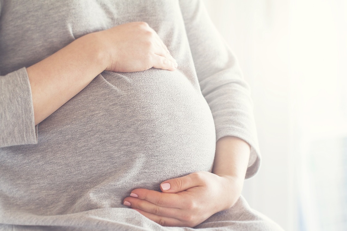 Prendre l’avion enceinte : tout ce que vous devez savoir 