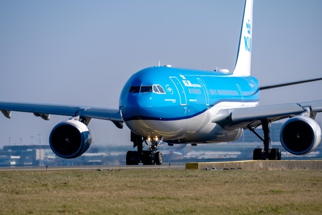 Opstijgend vliegtuig schiphol