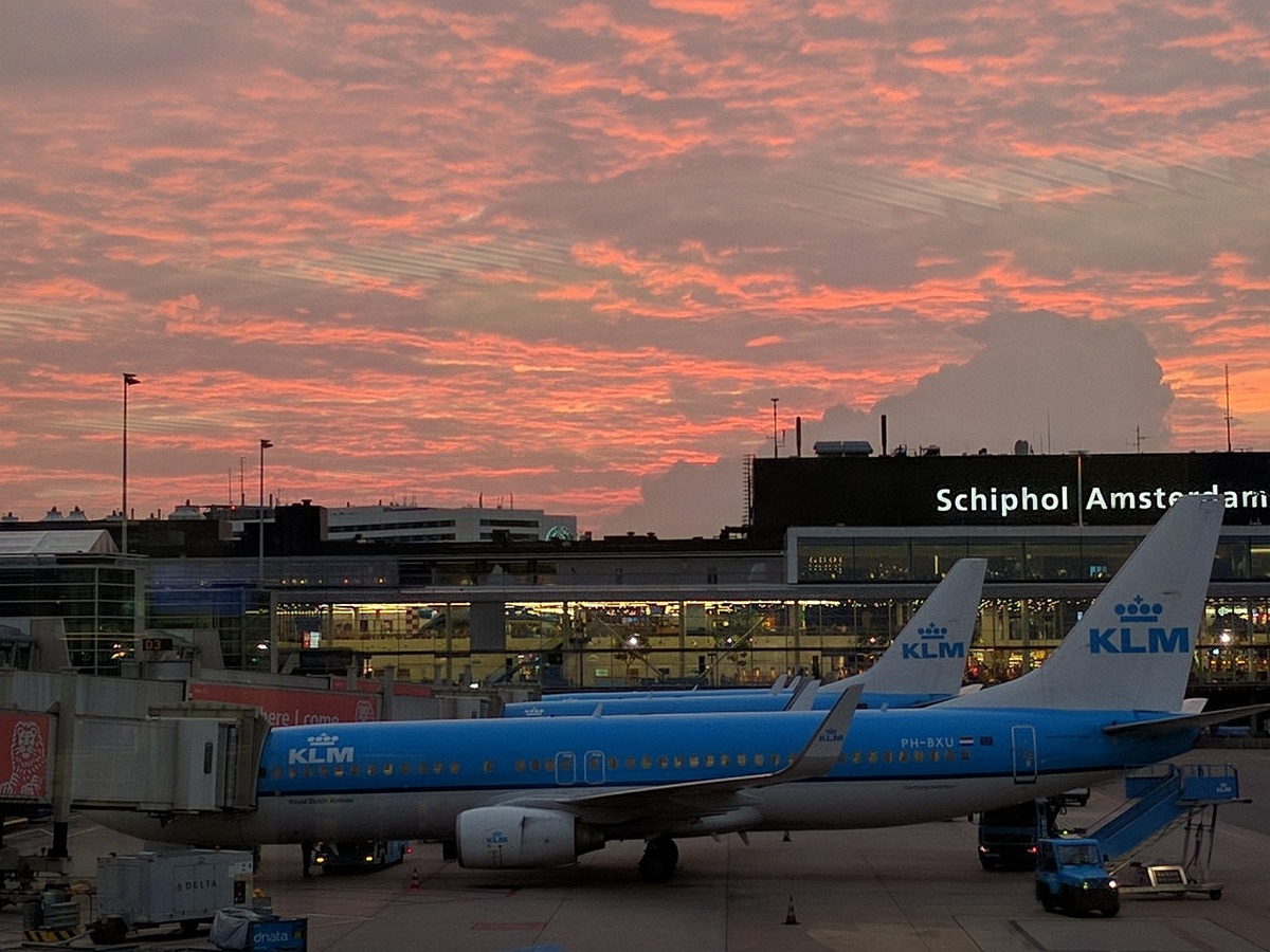 Hoelang van tevoren op Schiphol zijn