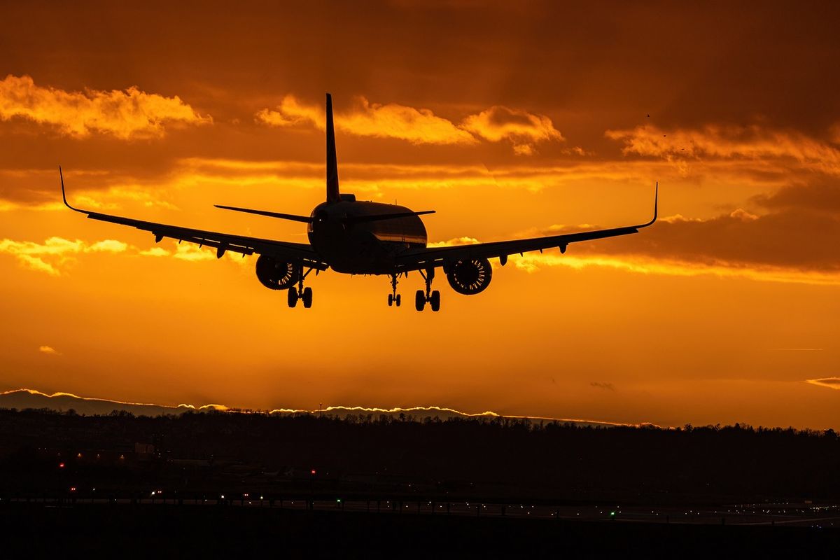 Top companii aeriene low-cost: Cele mai ieftine variante de zboruri