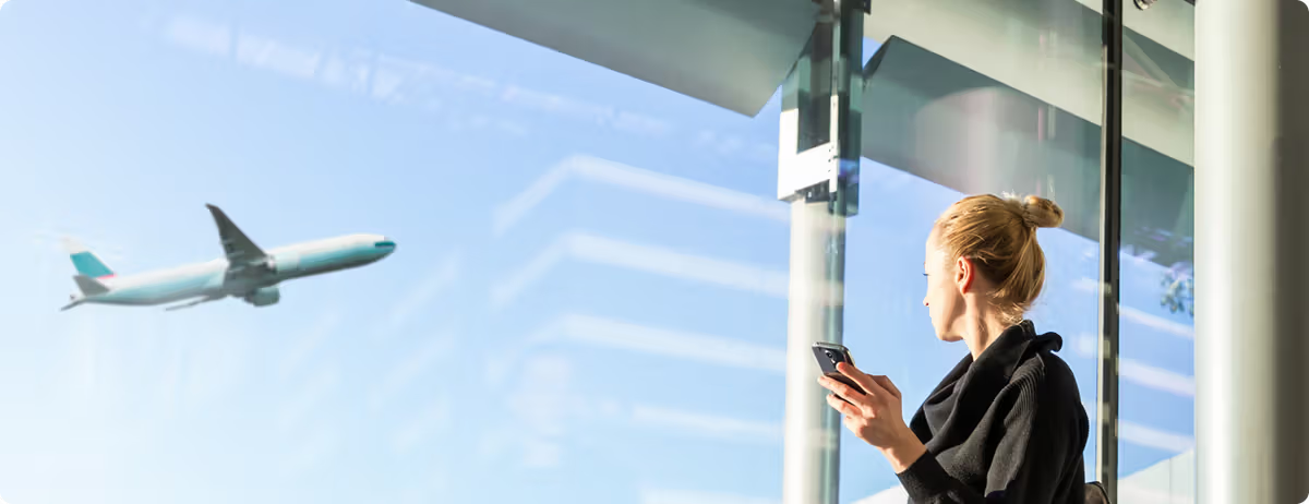 Bağlantılı uçuş kaçıran yolcu havaalanında