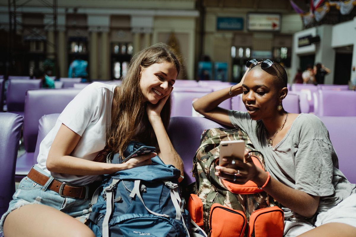 ¿Se puede llevar una mochila como equipaje de mano para viajar en avión?