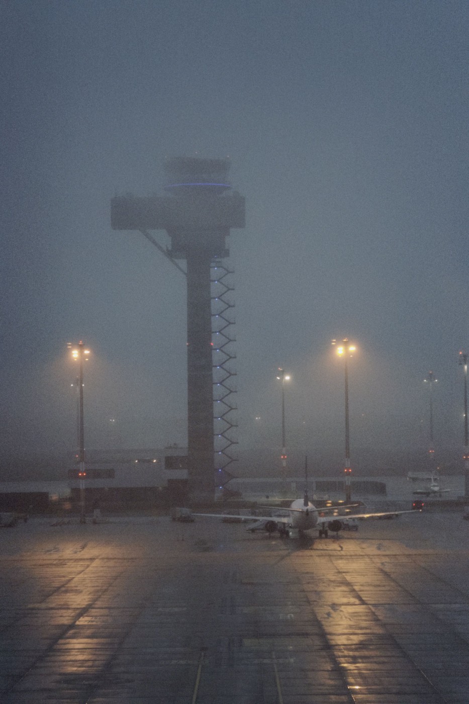 Air traffic control operating in foggy conditions