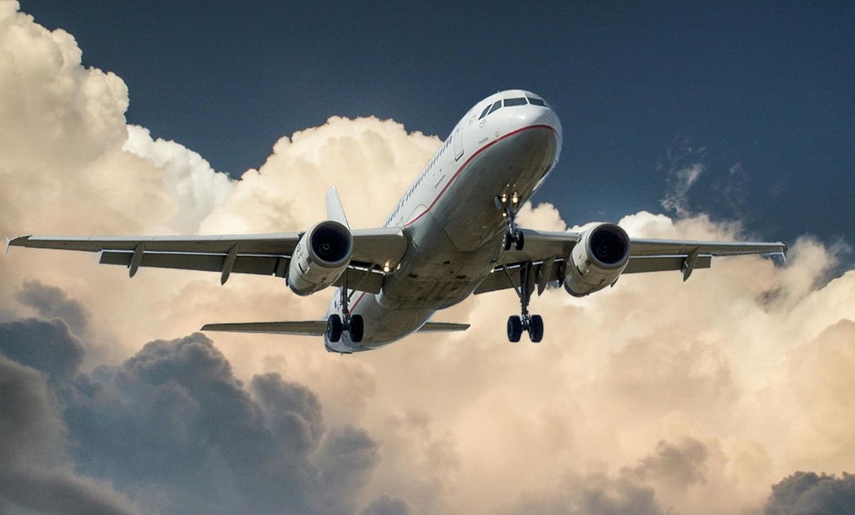 Care va fi impactul IA asupra călătoriilor aeriene în 2024 și ulterior?