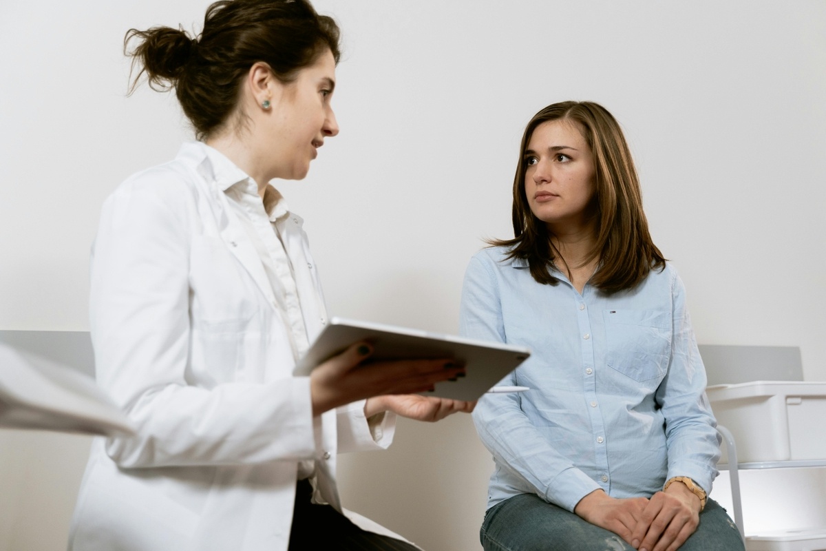 Pregnant woman at doctor